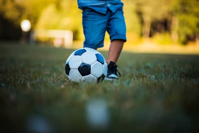 تصريحاتكريستيانورونالدوالمثيرةعنليونيلميسيتثيرالجدل